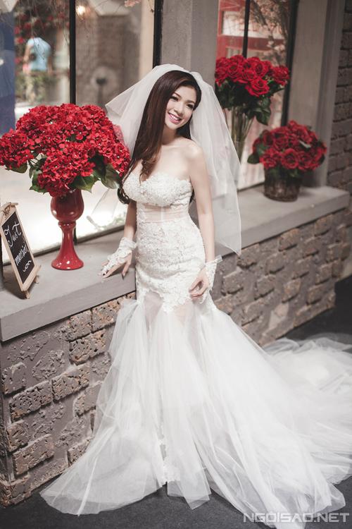Chọn váy cưới cùng Phạm Thanh Thảo
