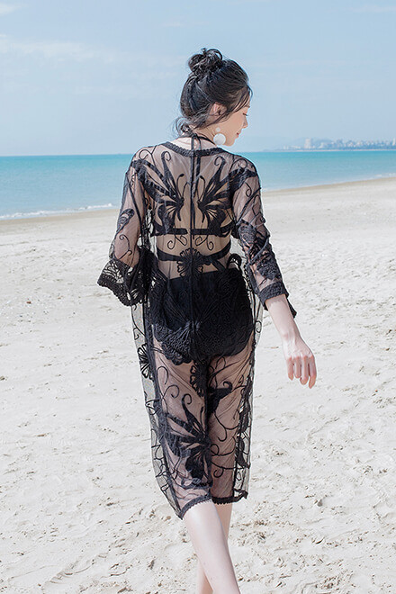 Áo choàng dài đi biển họa tiết cánh bướm