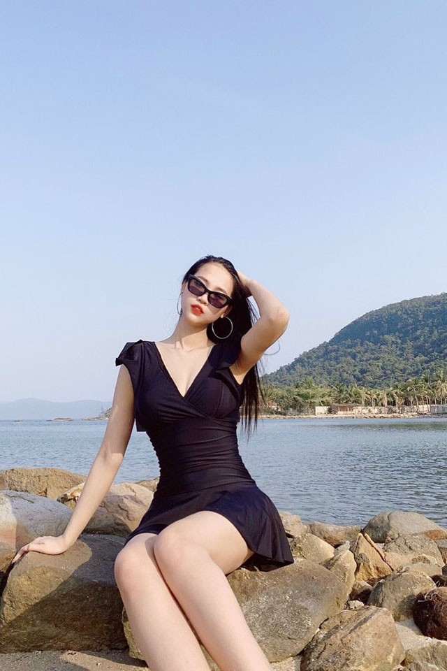 Đồ bơi liền thân nhún bèo kín đáo (có big size)