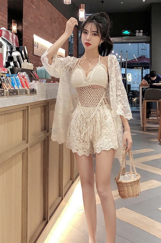 Đồ tắm biển set 3 món Hari Won