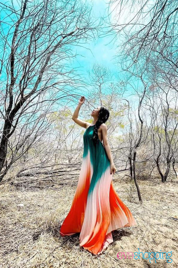 Đầm maxi dập cổ yếm M89