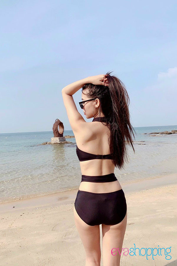 Bikini 2 mảnh màu đen khoen ngực