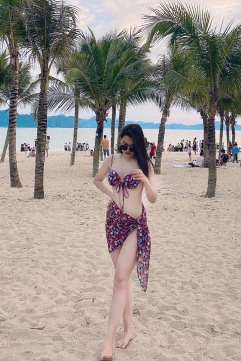 Sét bikini 3 mảnh họa tiết hoa nhí