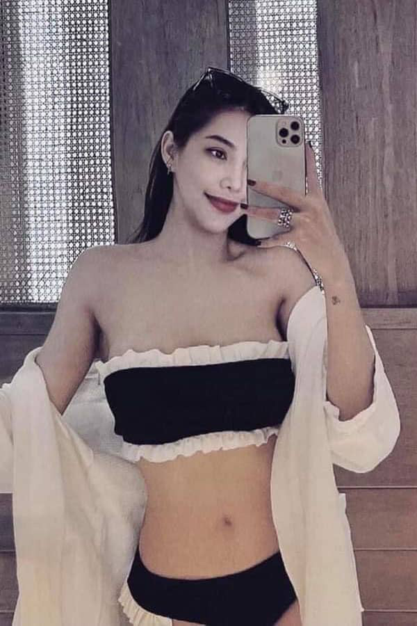 Bikini hai mảnh quây bèo sexy