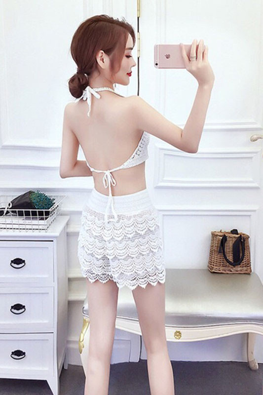 Set len kèm choàng đi biển