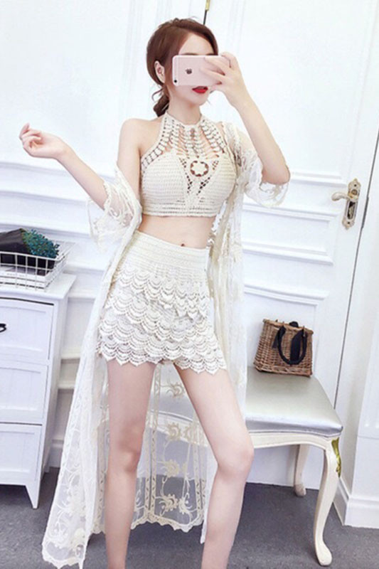 Set len kèm choàng đi biển