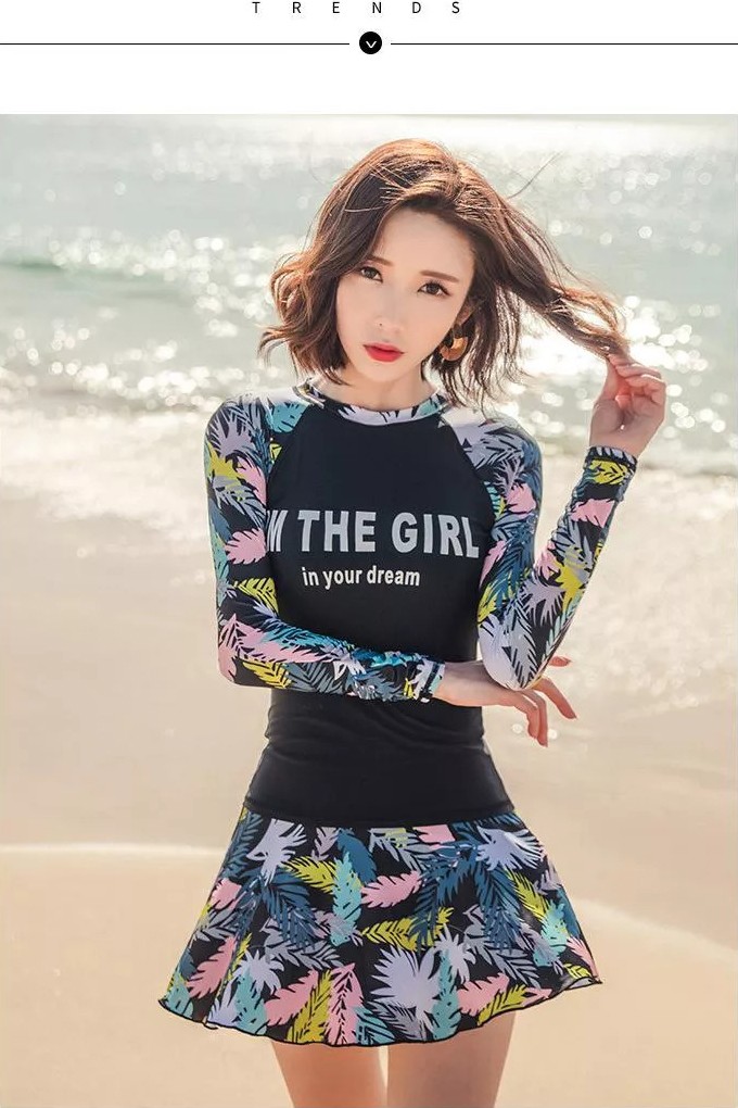 Đồ bơi dạng váy dài tay hình lá