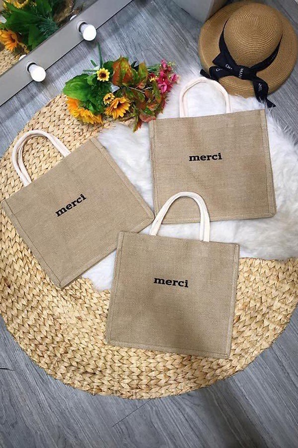 Túi cói đi biển merci