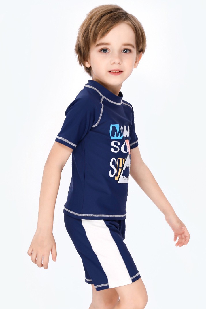 Bộ đồ bơi tay ngắn họa tiết cá mập cho bé trai