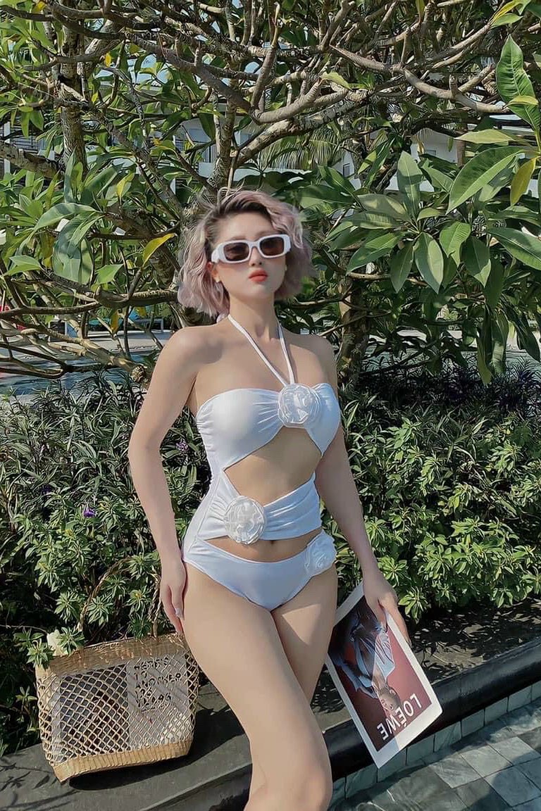 Đồ bơi một mảnh màu trắng BKN968