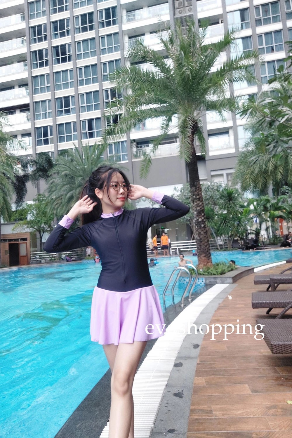 Đồ bơi nữ dài tay dạng váy màu tím kín đáo BKN1036