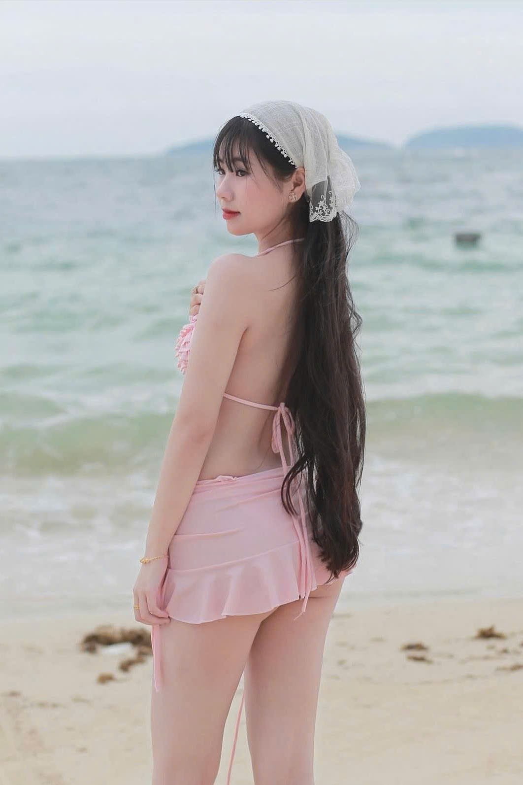 Bikini 3 mảnh màu hồng BKN1105