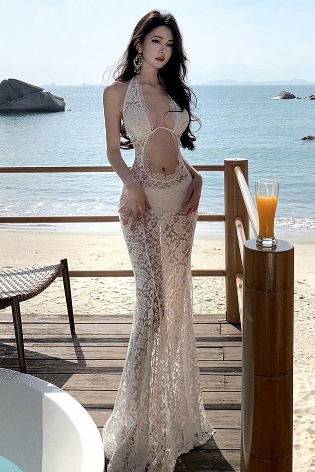 Váy maxi đuôi cá đi biển màu trắng BKN1097T