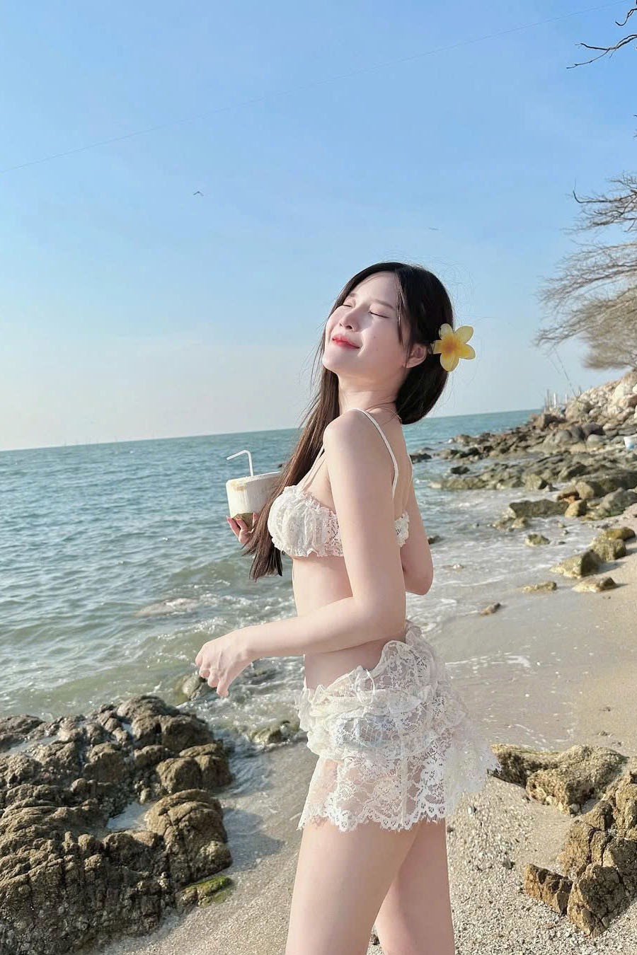 Bikini 3 mảnh ren BKN1117