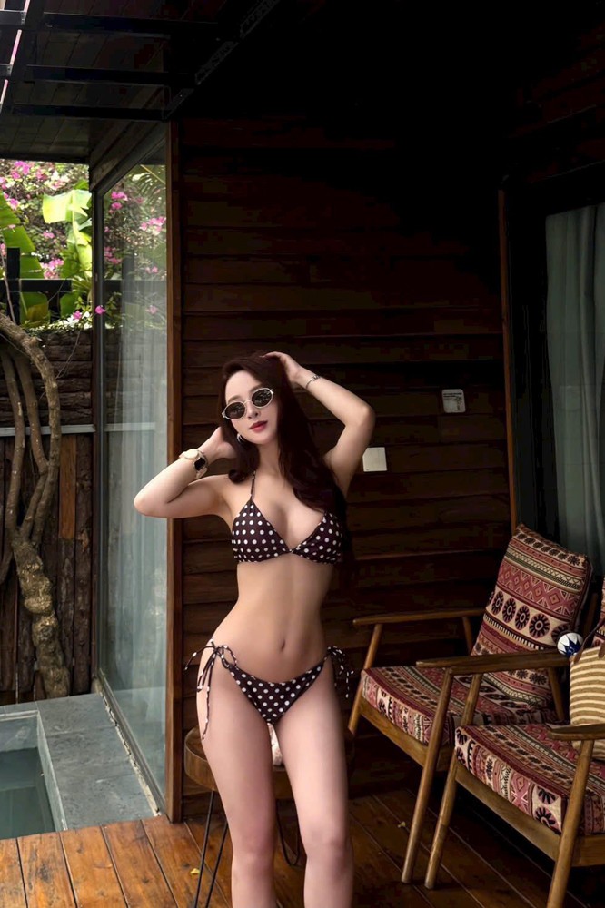 Bikini hai mảnh chấm bi nâu BKN1138